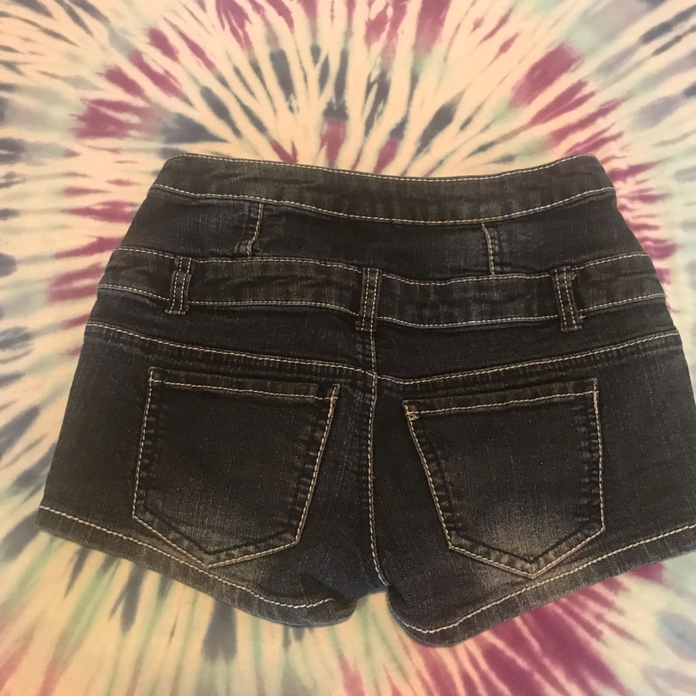 High Rise Button Up Shorts - Picture 3 of 3